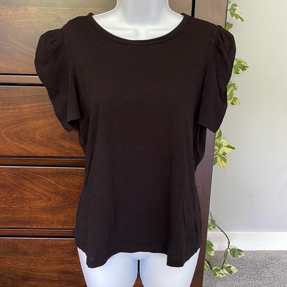 Sanctuary Puffer Shoulder Black Tee